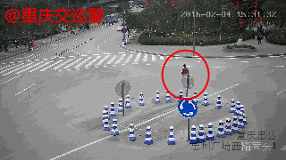 死神來了請(qǐng)注意 危險(xiǎn)交通事故GIF圖合集